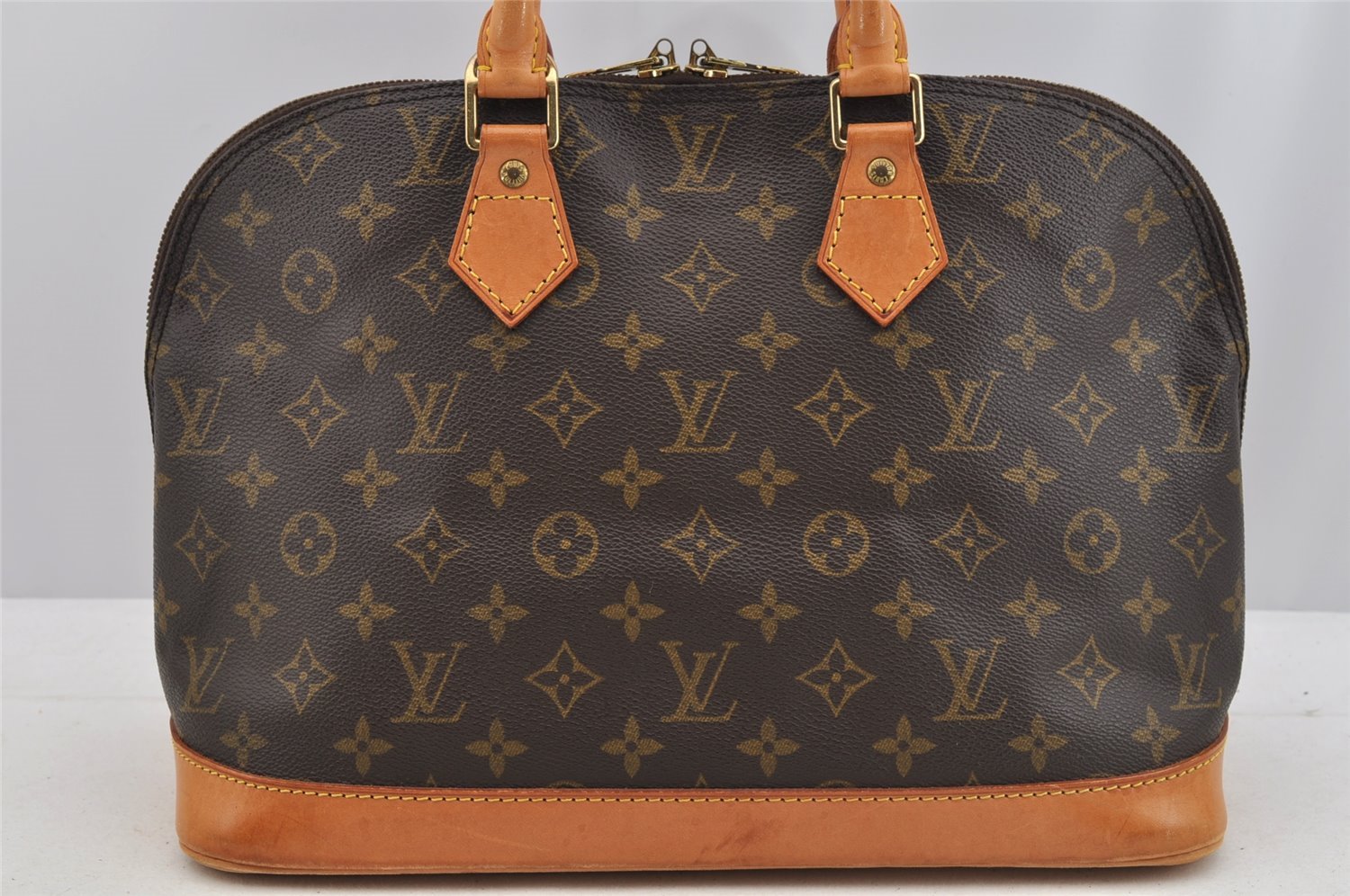 Authentic Louis Vuitton Monogram Alma Hand Bag Purse M51130 LV 7110I