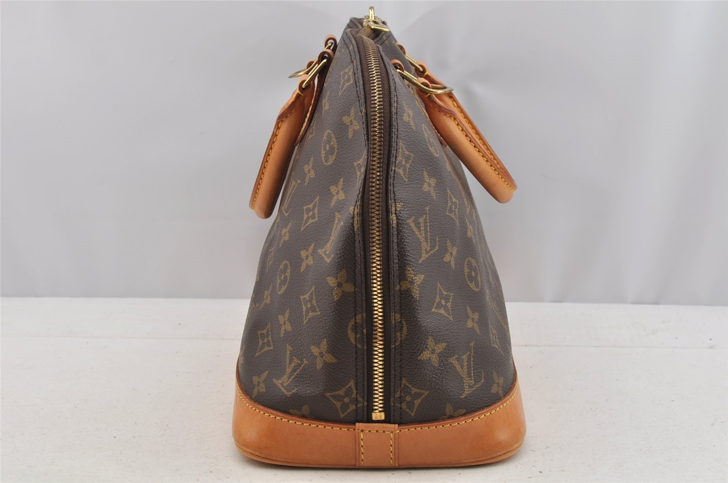 Authentic Louis Vuitton Monogram Alma Hand Bag Purse M51130 LV 7110I