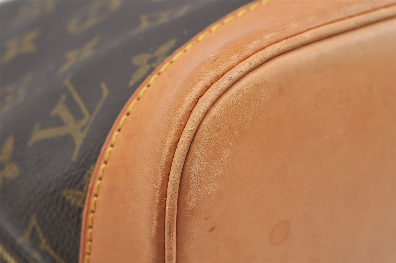 Authentic Louis Vuitton Monogram Alma Hand Bag Purse M51130 LV 7110I