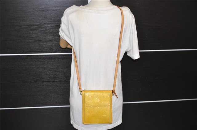Auth Louis Vuitton Monogram Vernis Mott Shoulder Cross Bag M91136 Yellow 7121D