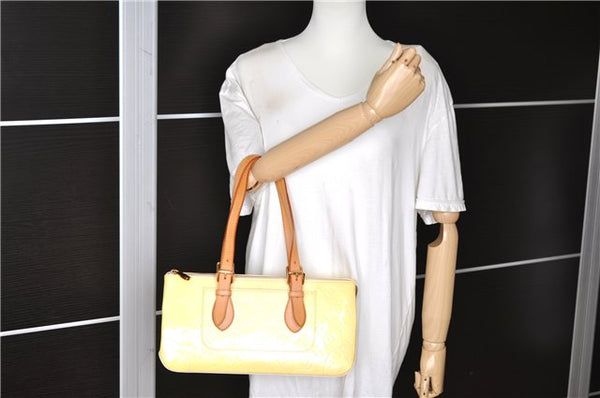 Auth Louis Vuitton Vernis Rose Wood Avenue Shoulder Bag Yellow M93508 LV 7130F