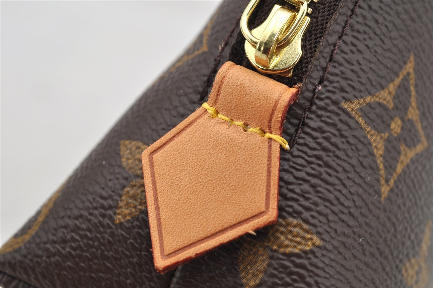 Authentic Louis Vuitton Monogram Pochette Cosmetic Pouch M47515 LV 7143I