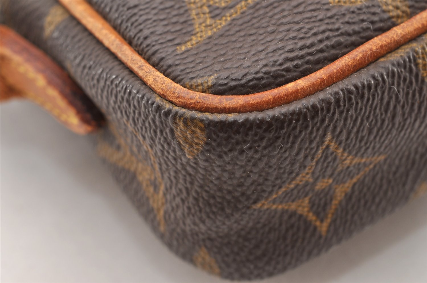 Auth Louis Vuitton Monogram Mini Poche Danube Shoulder Bag M45268 Junk 7144I