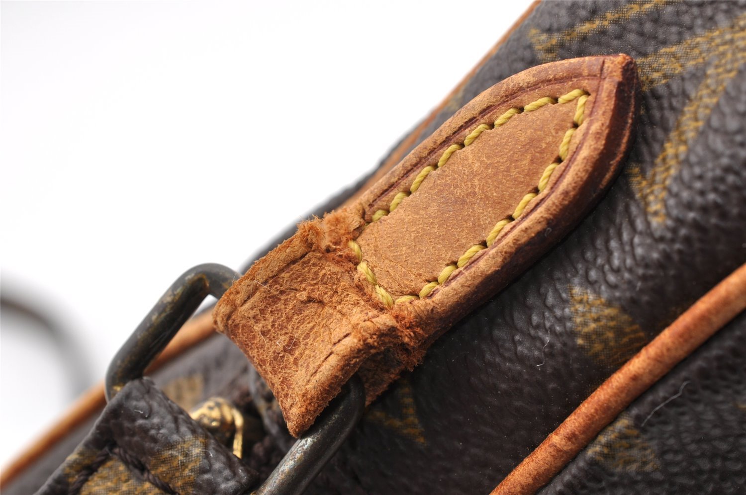 Auth Louis Vuitton Monogram Mini Poche Danube Shoulder Bag M45268 Junk 7144I