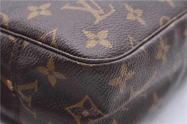 Auth Louis Vuitton Monogram Trousse Toilette 23 Clutch Hand Bag M47524 LV 7180E
