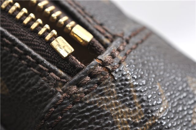 Auth Louis Vuitton Monogram Trousse Toilette 23 Clutch Hand Bag M47524 LV 7181E