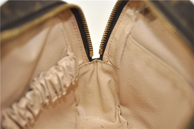 Auth Louis Vuitton Monogram Trousse Toilette 23 Clutch Hand Bag M47524 LV 7181E