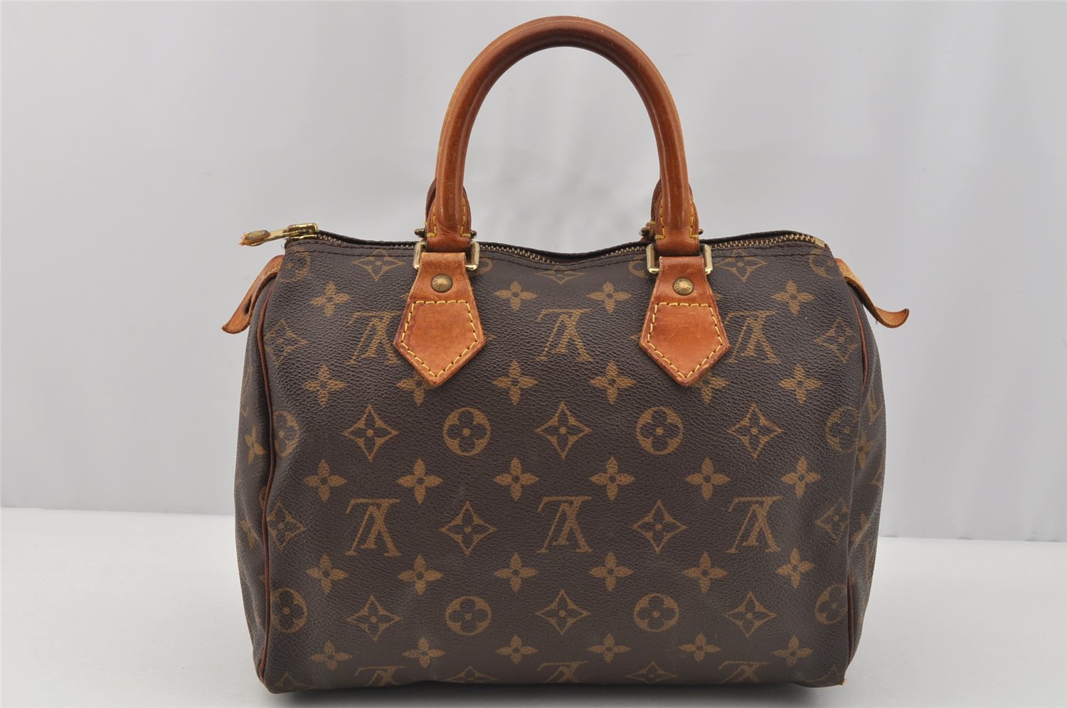 Authentic Louis Vuitton Monogram Speedy 25 Boston Hand Bag M41528 LV 7187I