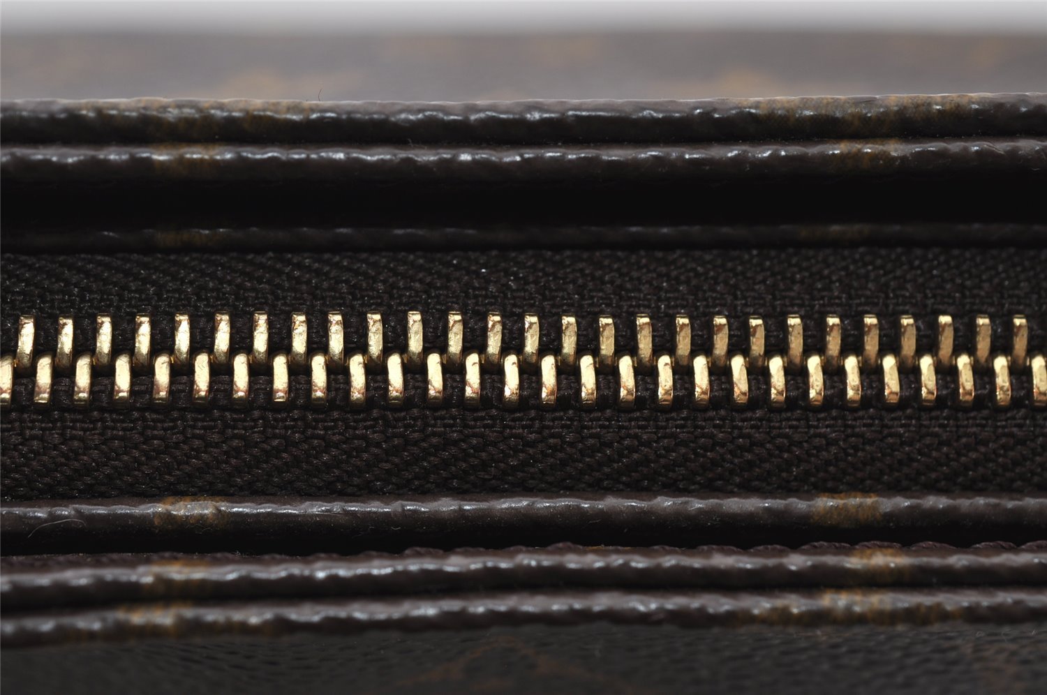 Authentic Louis Vuitton Monogram Looping GM Shoulder Bag M51145 LV 7197I