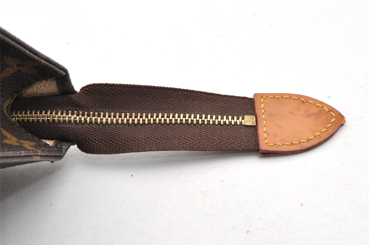 Authentic Louis Vuitton Monogram Poche Toilette 19 M47544 Cosmetics Pouch 7202I