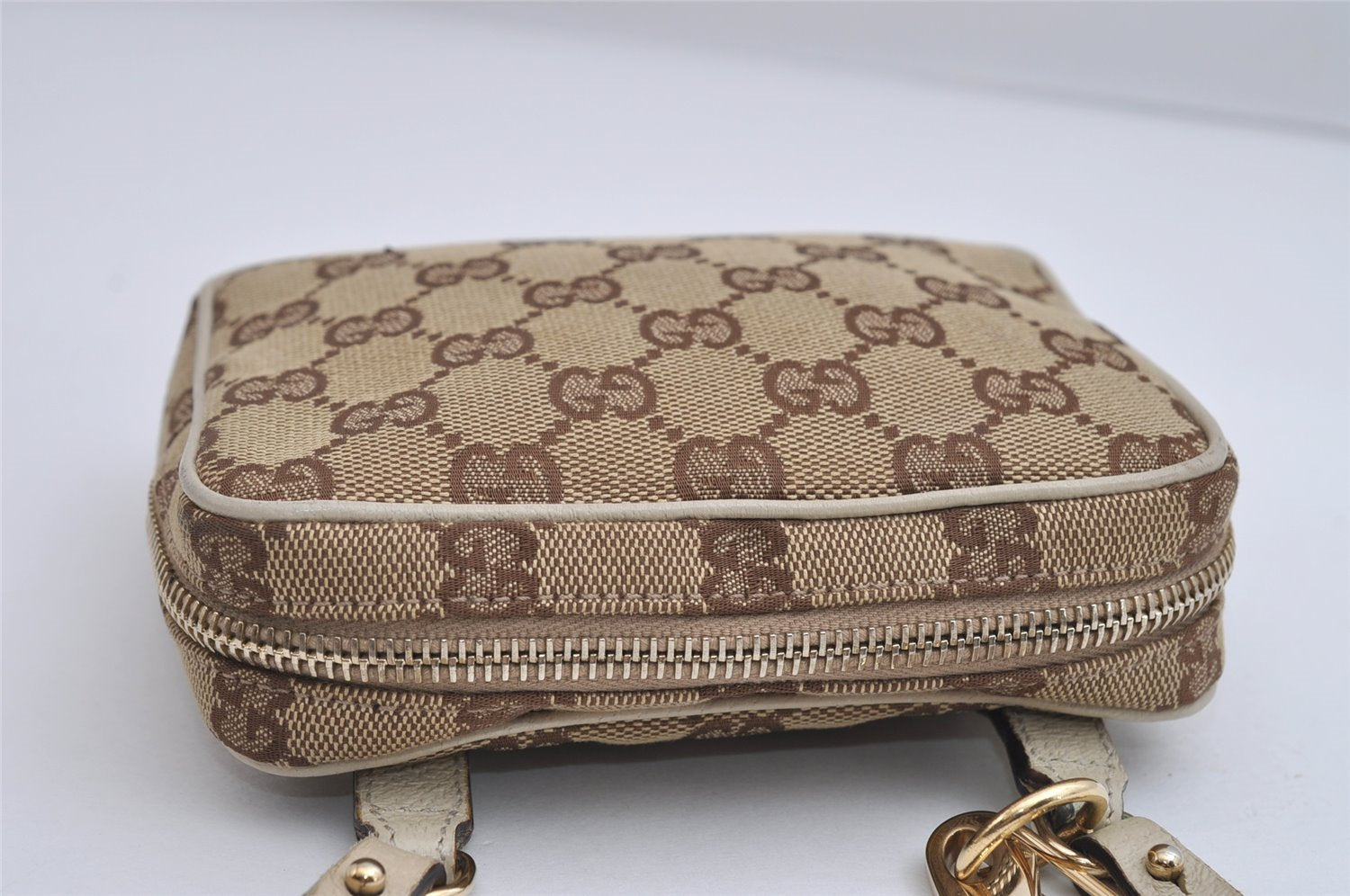 Authentic GUCCI Shoulder Cross Body Bag Purse GG Canvas Leather Brown 7206I