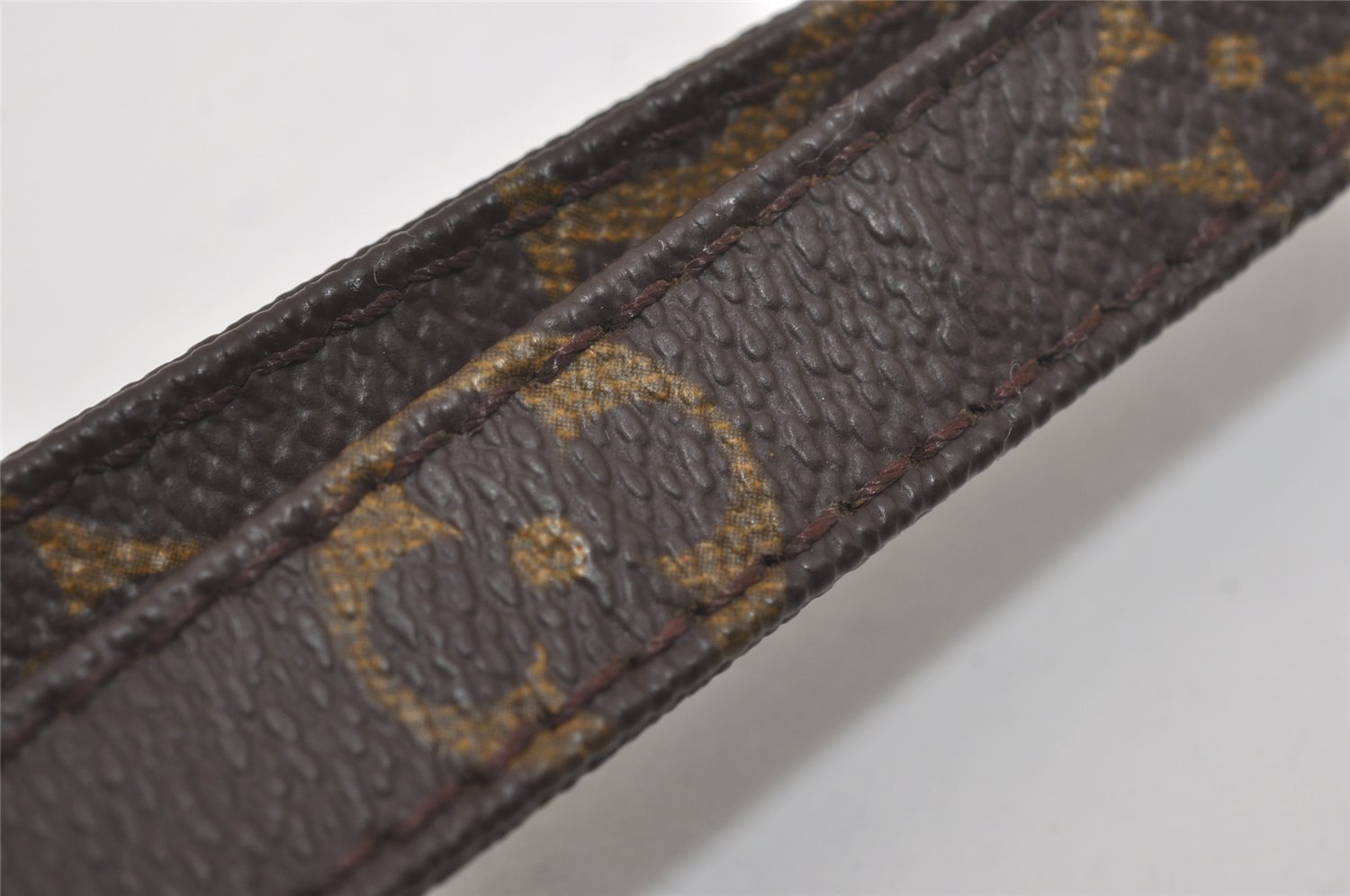 Authentic Louis Vuitton Monogram Shoulder Strap 46.7