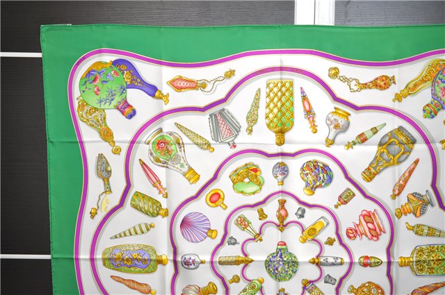 Authentic HERMES Carre 90 Scarf 