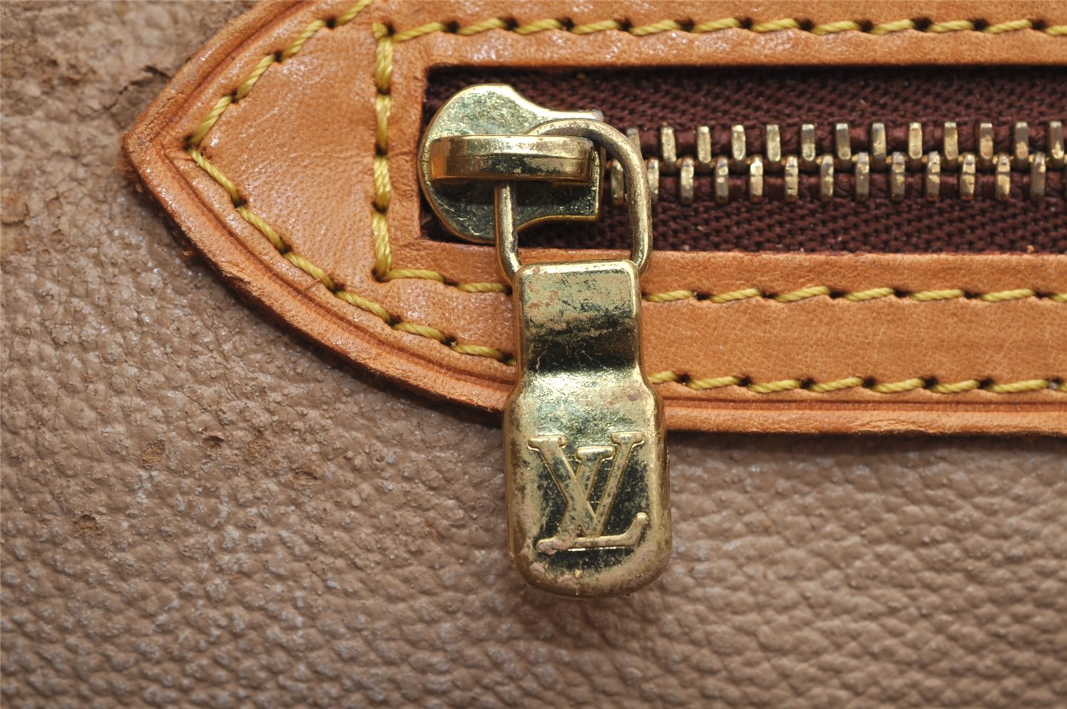 Authentic Louis Vuitton Monogram Bucket GM Shoulder Tote Bag M42236 Junk 7224I