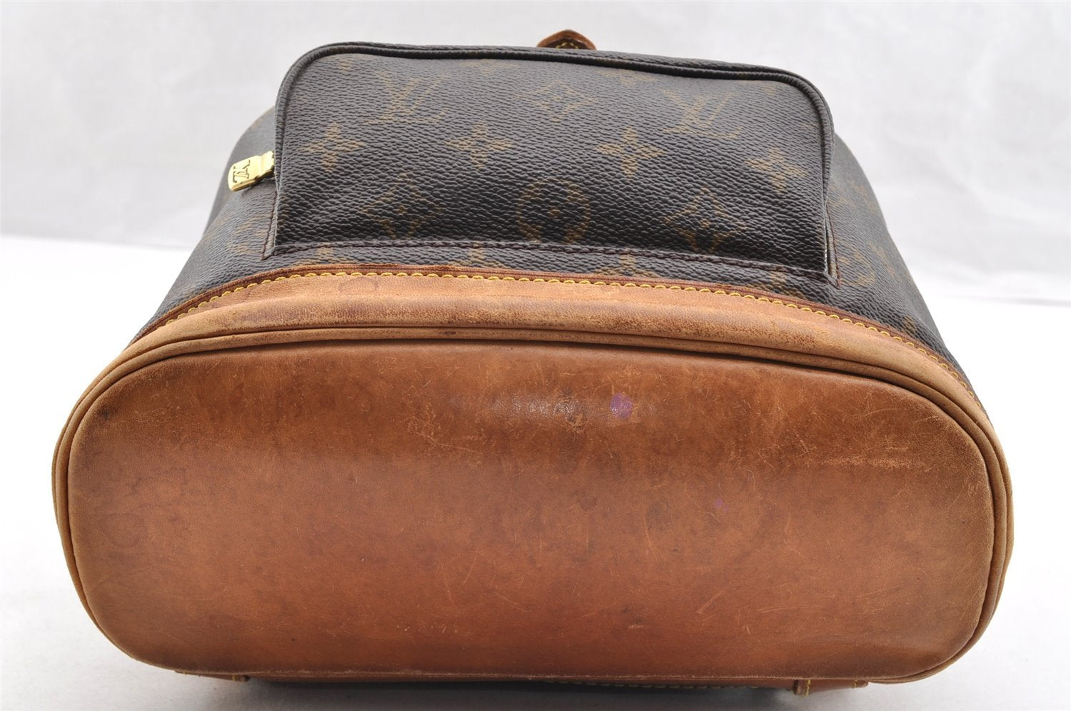 Authentic Louis Vuitton Monogram Montsouris MM Backpack M51136 LV 7237I