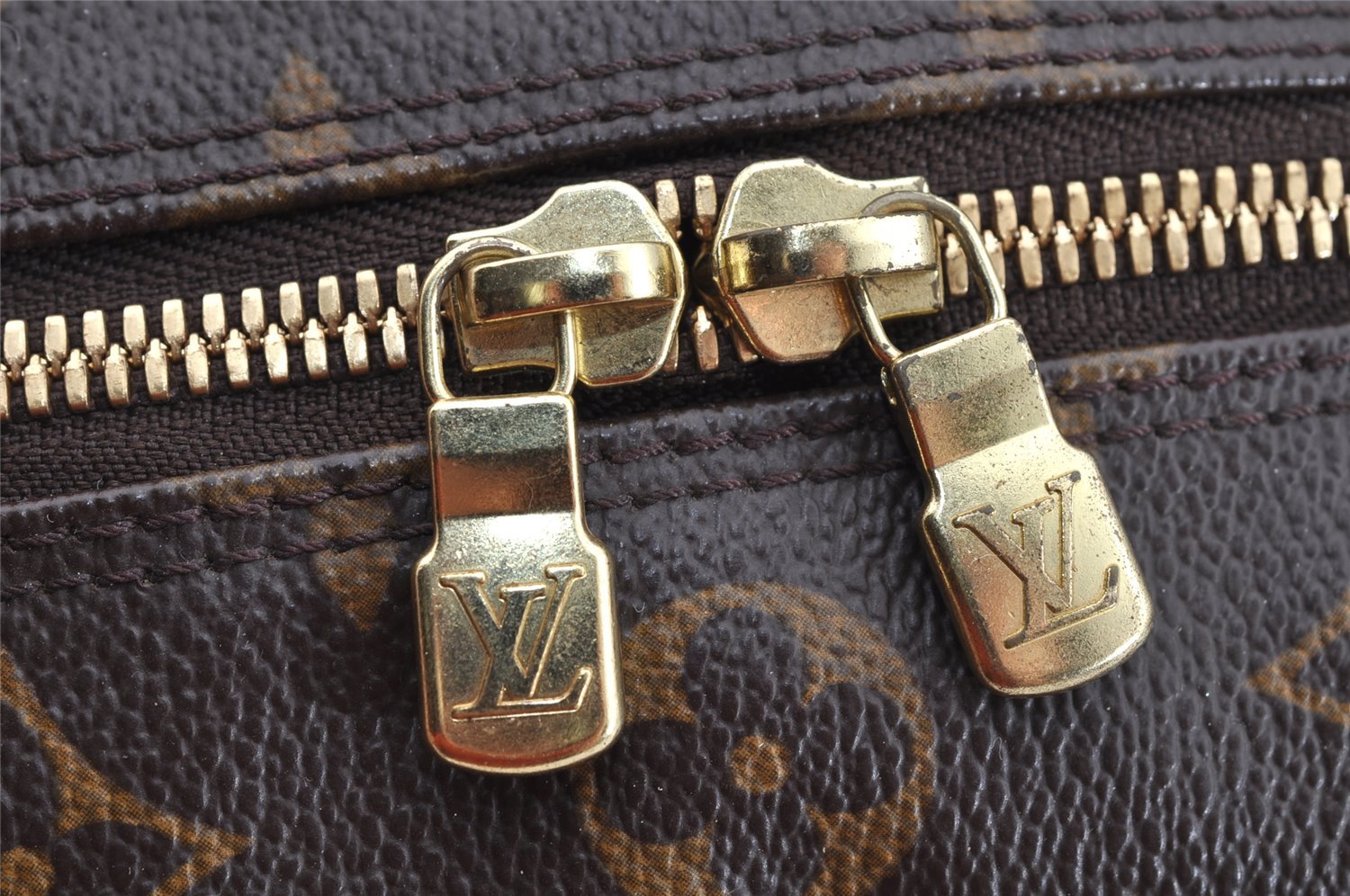 Authentic Louis Vuitton Monogram Excentri Cite Hand Bag M51161 LV 7245I