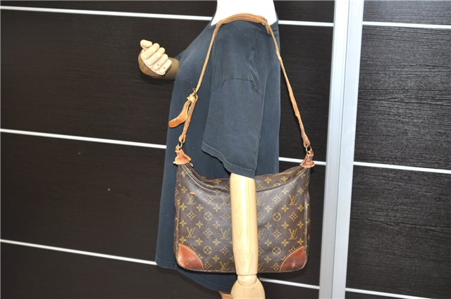 Auth LOUIS VUITTON Monogram Boulogne 30 Shoulder Cross Body Bag M52165 LV 7246C