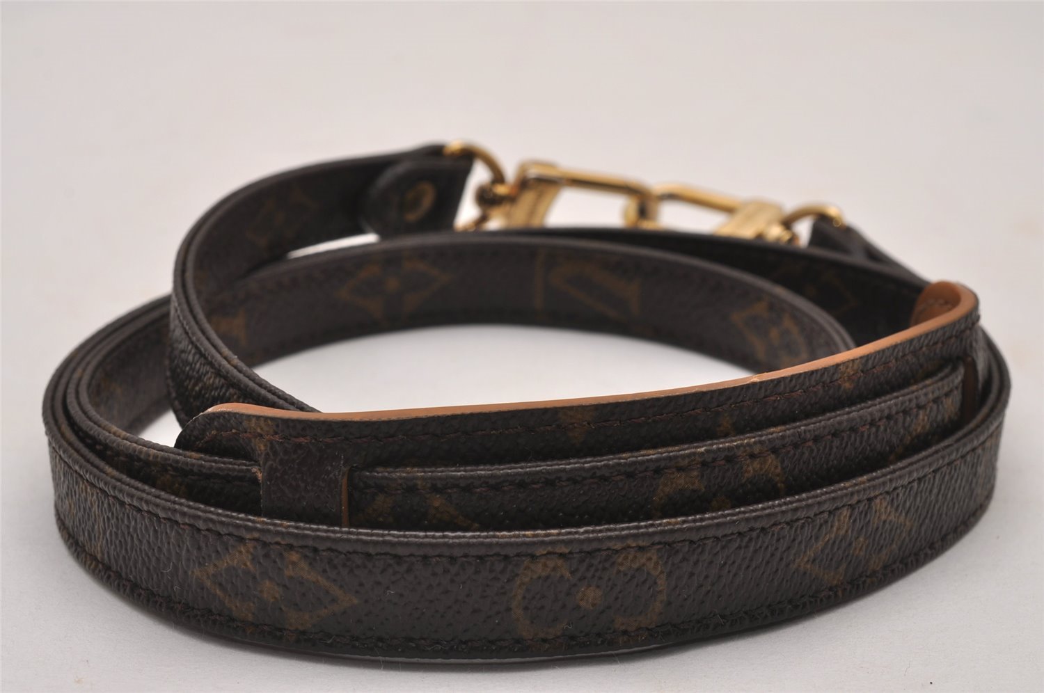 Authentic Louis Vuitton Monogram Shoulder Strap 46.9