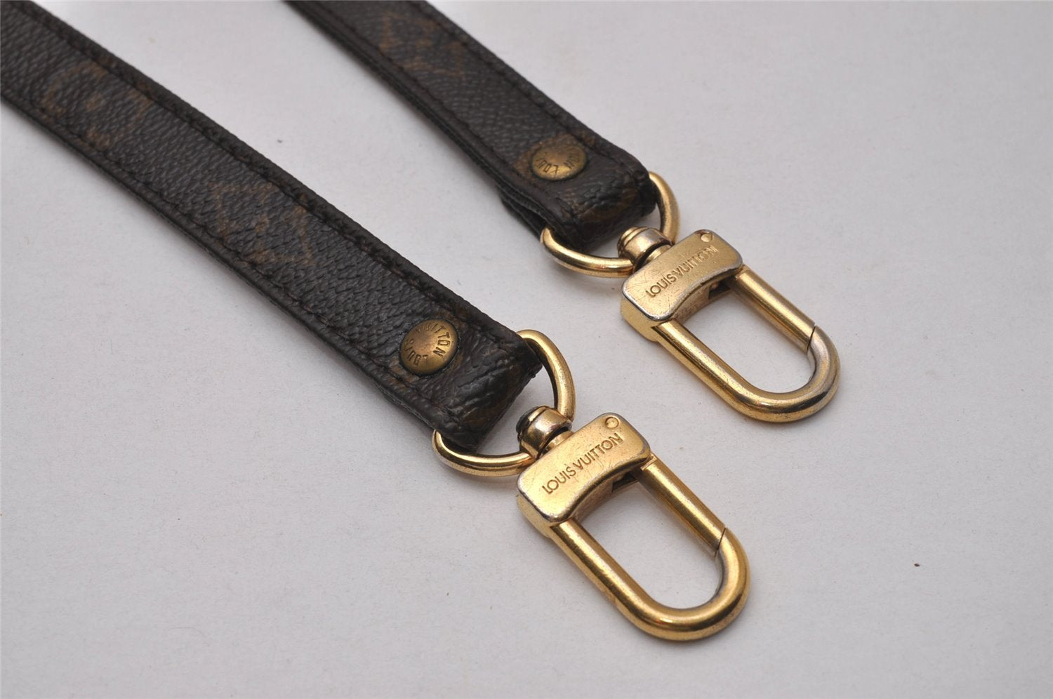 Authentic Louis Vuitton Monogram Shoulder Strap 46.9