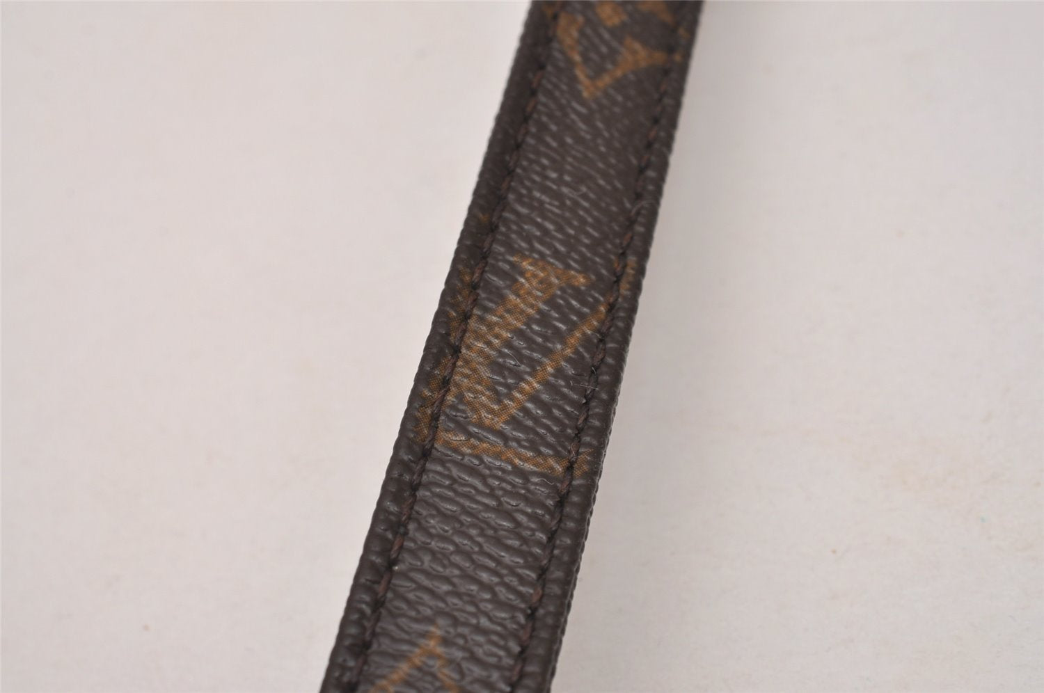 Authentic Louis Vuitton Monogram Shoulder Strap 46.9