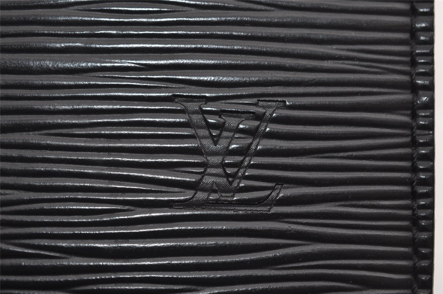 Authentic Louis Vuitton Epi Pochette Homme Clutch Hand Bag Black M52522 LV 7253I