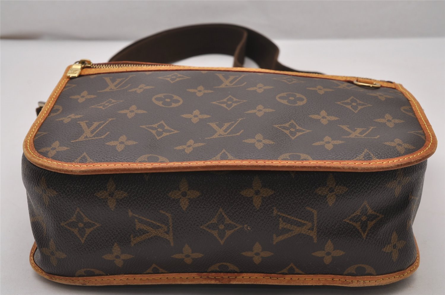 Auth Louis Vuitton Monogram Messenger Bosphore PM Shoulder Bag M40106 LV 7264I