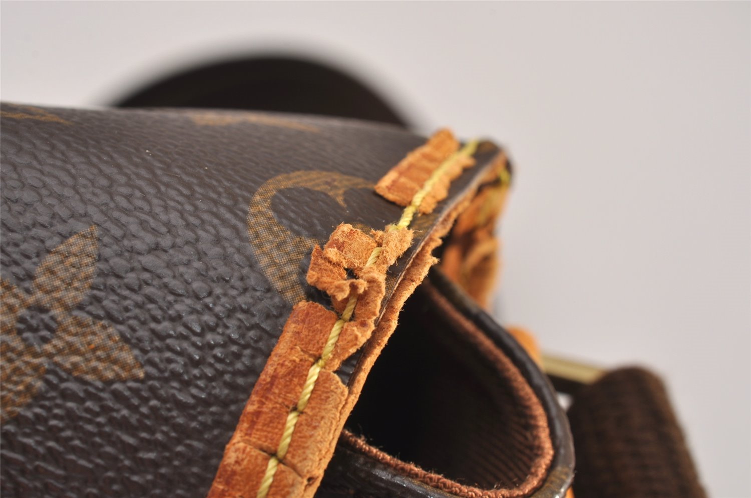 Auth Louis Vuitton Monogram Messenger Bosphore PM Shoulder Bag M40106 LV 7264I