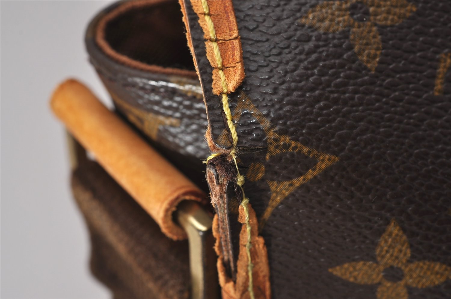 Auth Louis Vuitton Monogram Messenger Bosphore PM Shoulder Bag M40106 LV 7264I