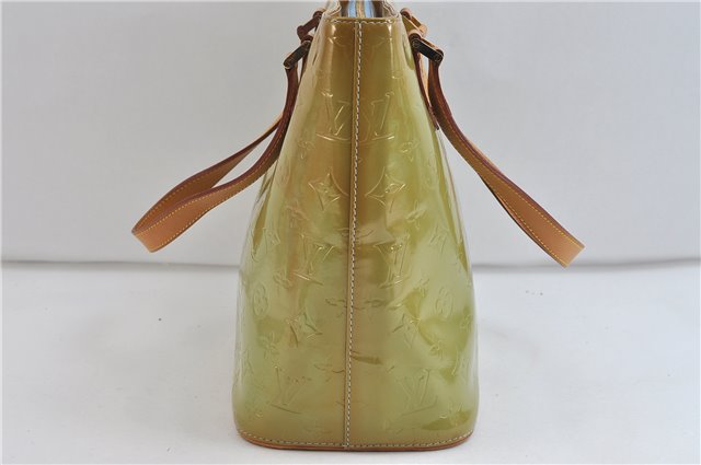 Authentic LOUIS VUITTON Vernis Houston Shoulder Bag M91005 Light Green LV 7285C