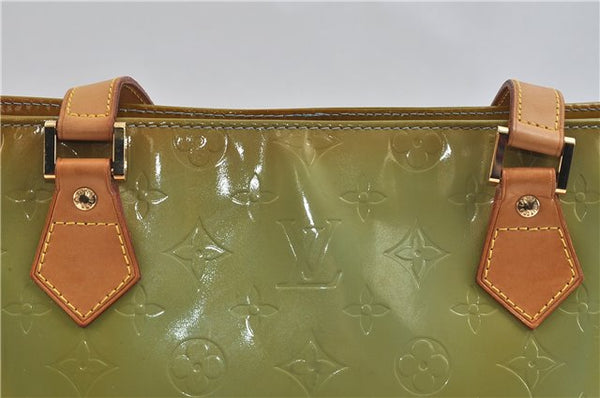 Authentic LOUIS VUITTON Vernis Houston Shoulder Bag M91005 Light Green LV 7285C