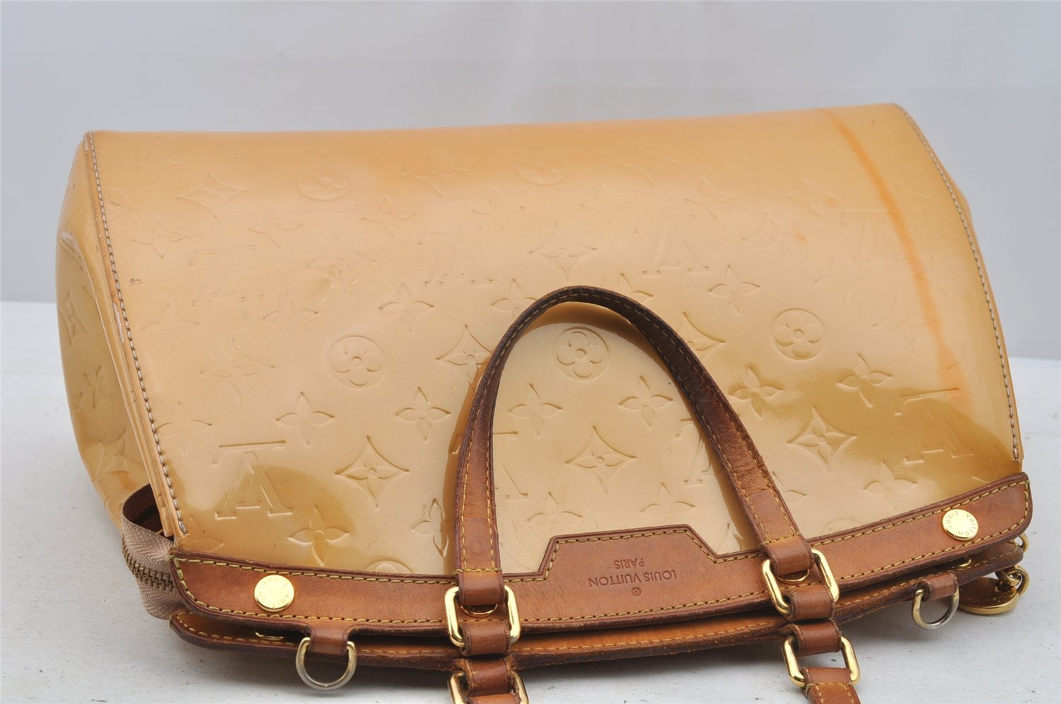 Authentic Louis Vuitton Vernis Brea MM 2Way Hand Bag Yellow M90180 LV 7287I