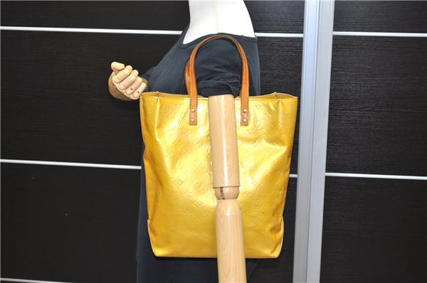Authentic LOUIS VUITTON Vernis Reade MM Hand Tote Bag Yellow LV 7297C