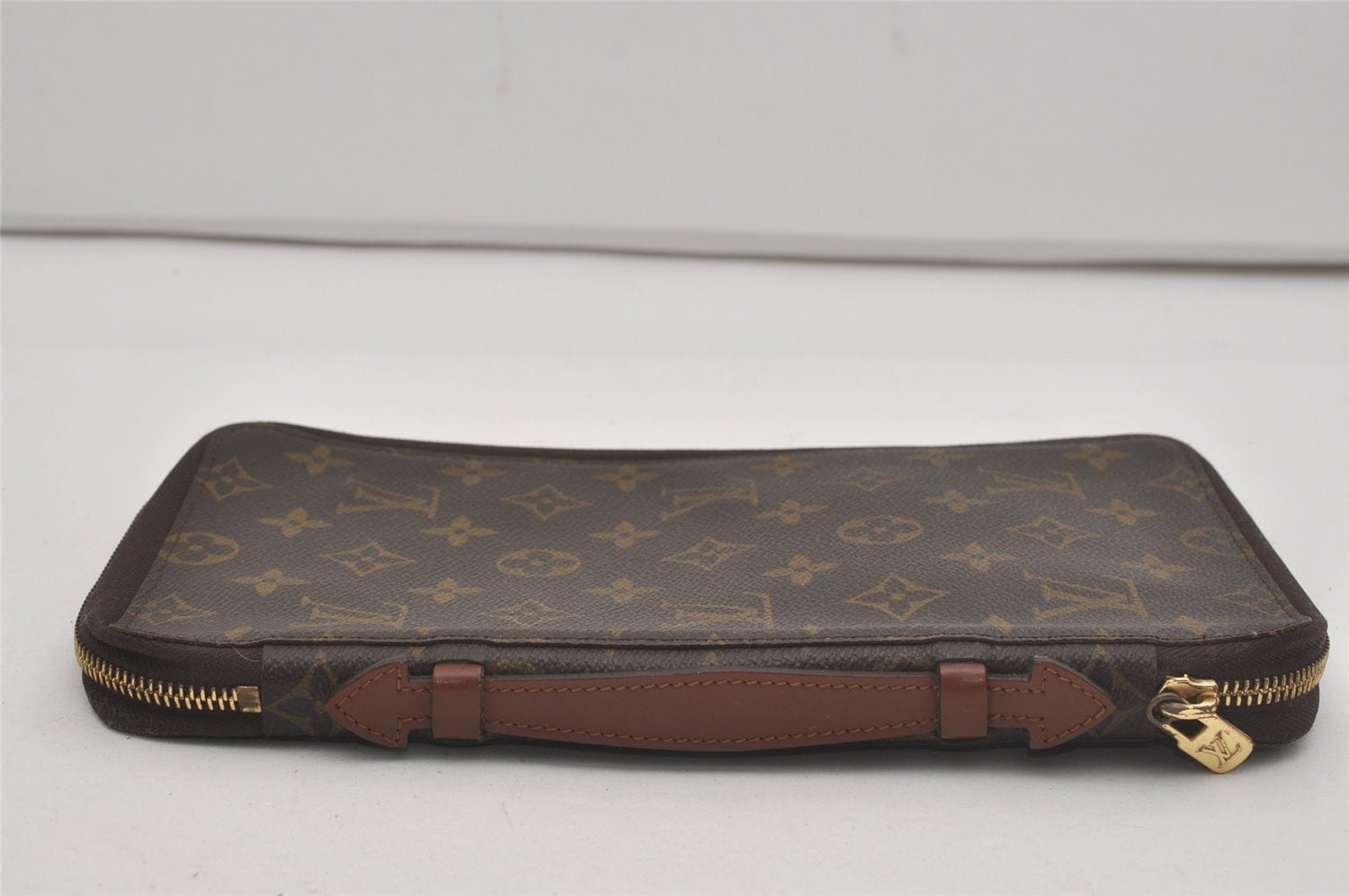 Authentic Louis Vuitton Monogram Poche Escapade Travel Case M60113 LV 7326I