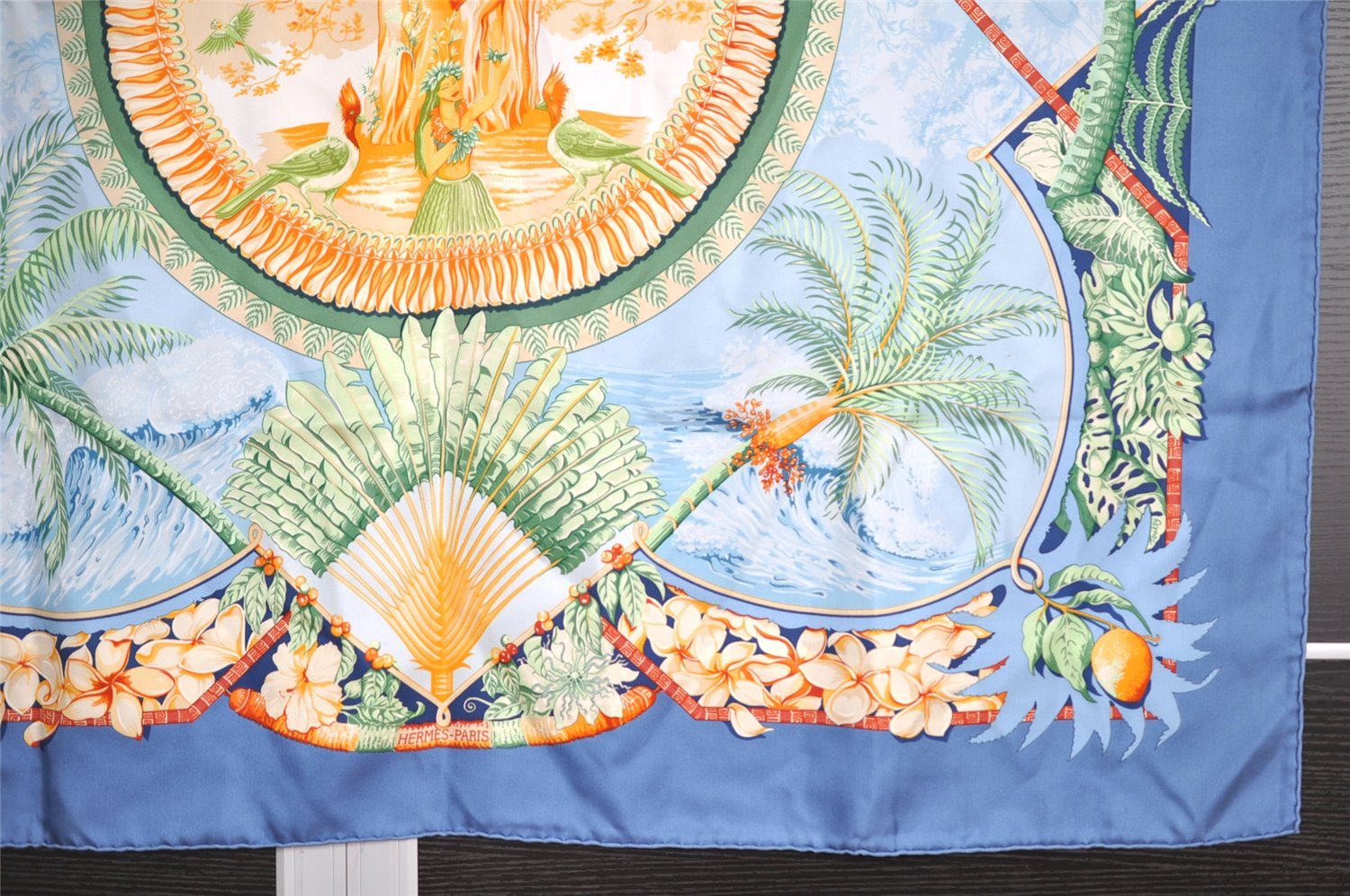 Authentic HERMES Carre 90 Scarf 