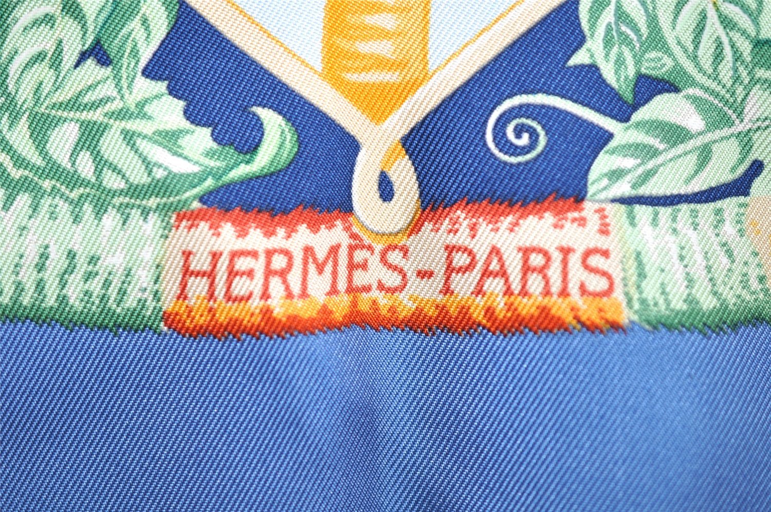 Authentic HERMES Carre 90 Scarf 