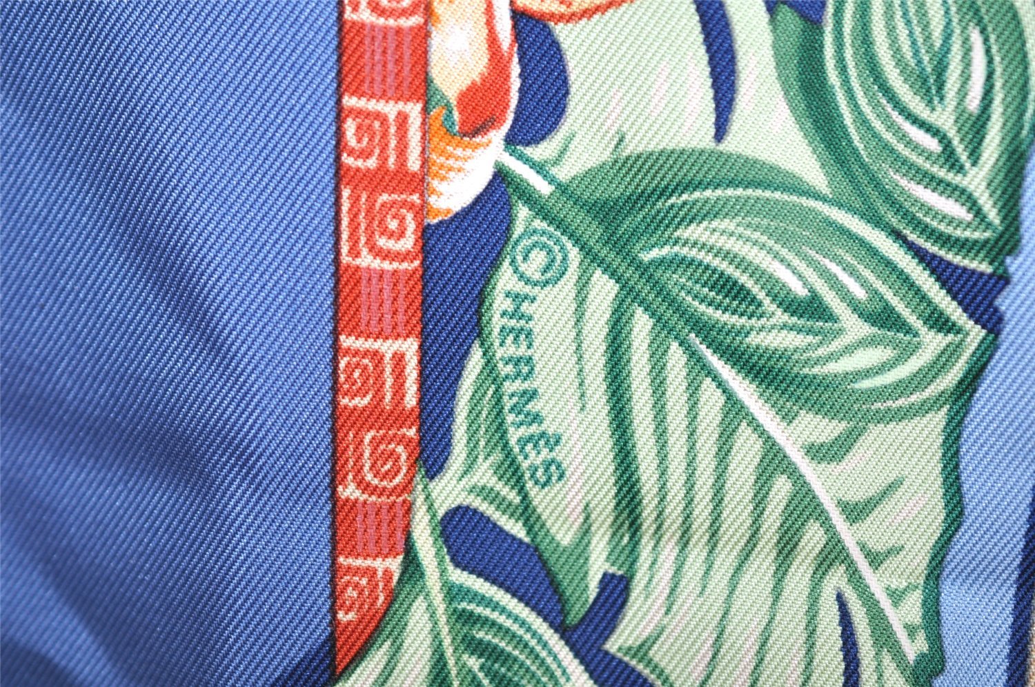 Authentic HERMES Carre 90 Scarf 