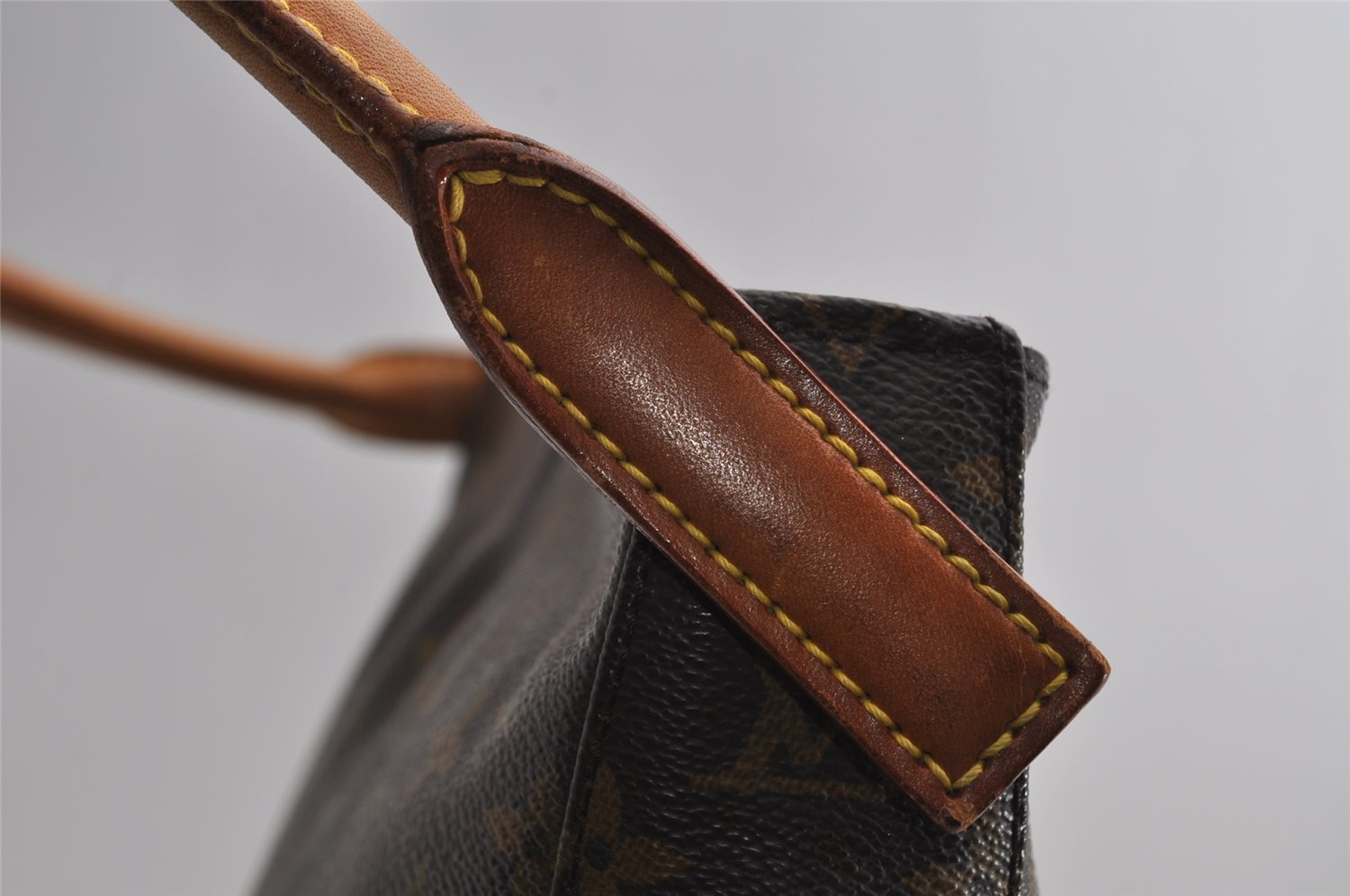 Authentic Louis Vuitton Monogram Looping GM Shoulder Bag M51145 LV 7354I