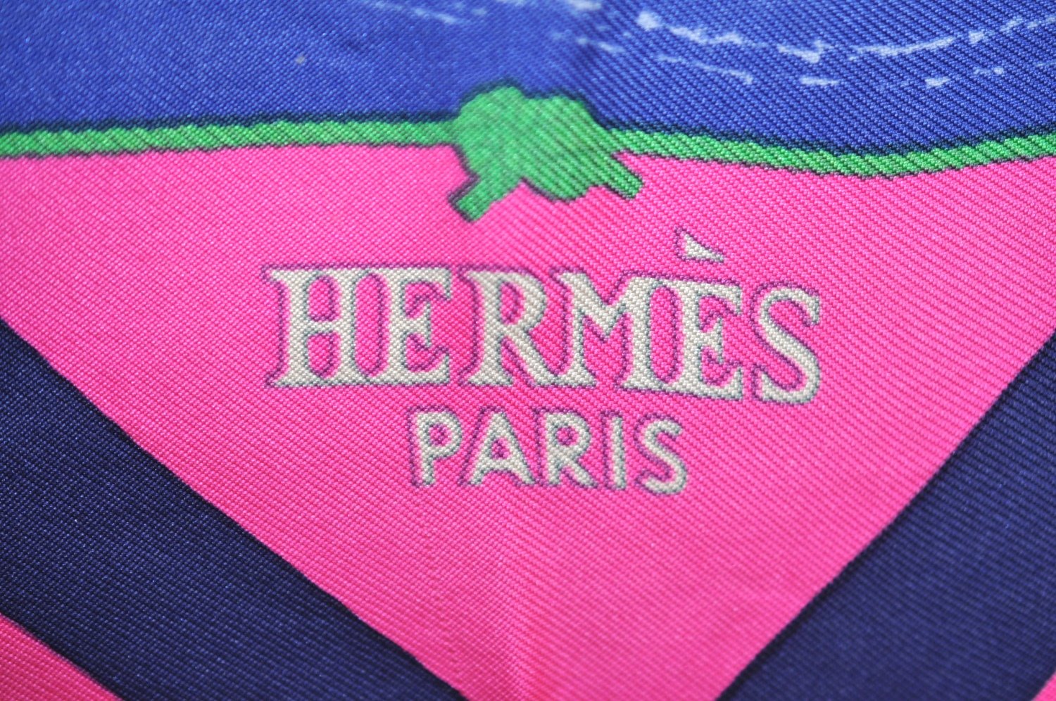 Authentic HERMES Carre 90 Scarf 