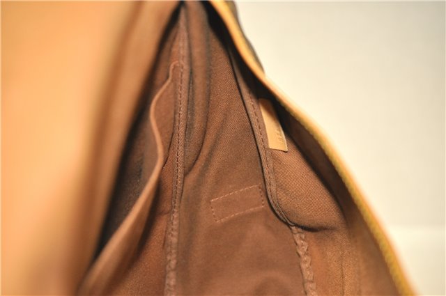 Authentic Louis Vuitton Monogram Saumur 43 Shoulder Cross Bag M42252 LV 7377F