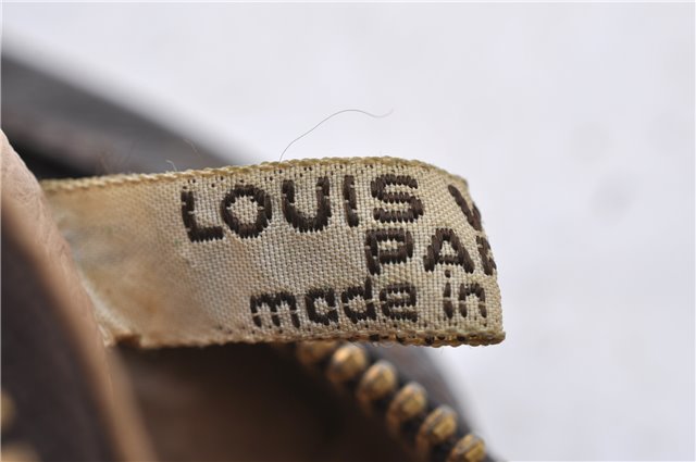 Auth Louis Vuitton Monogram Trousse Toilette 23 Clutch Hand Bag M47524 LV 7389D