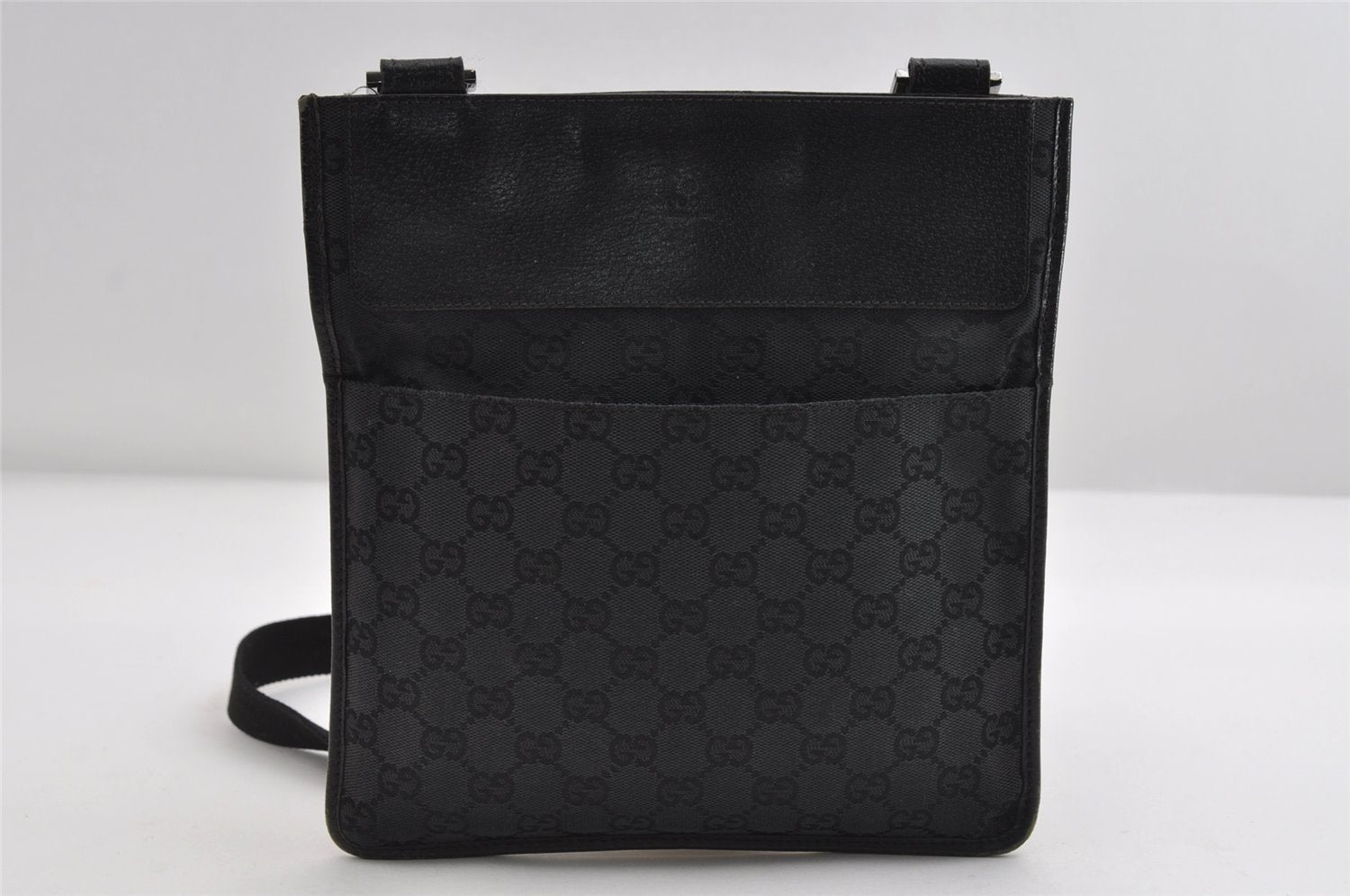 Authentic GUCCI Shoulder Cross Body Bag GG Canvas Leather 27639 Black 7392I