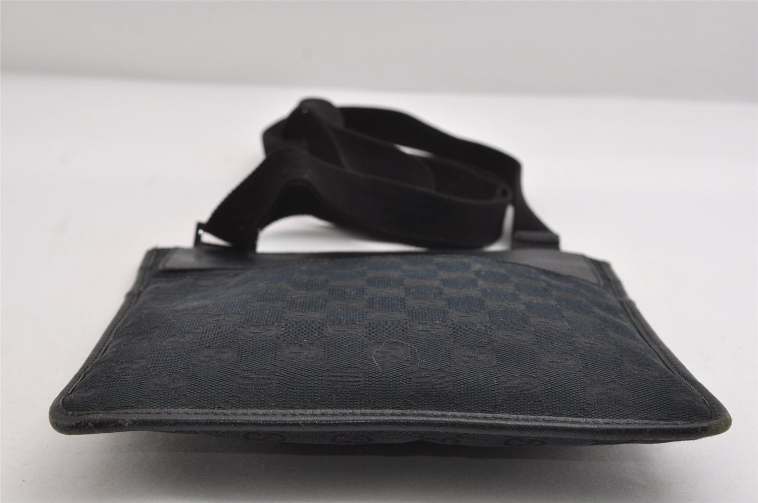 Authentic GUCCI Shoulder Cross Body Bag GG Canvas Leather 27639 Black 7392I