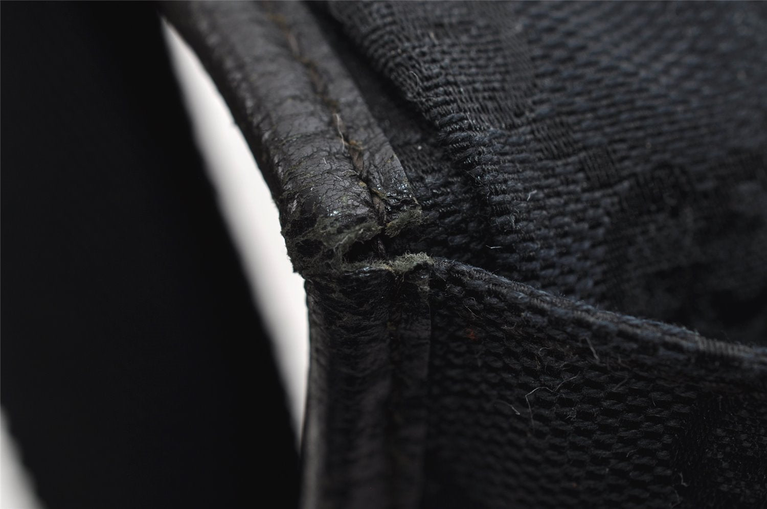 Authentic GUCCI Shoulder Cross Body Bag GG Canvas Leather 27639 Black 7392I