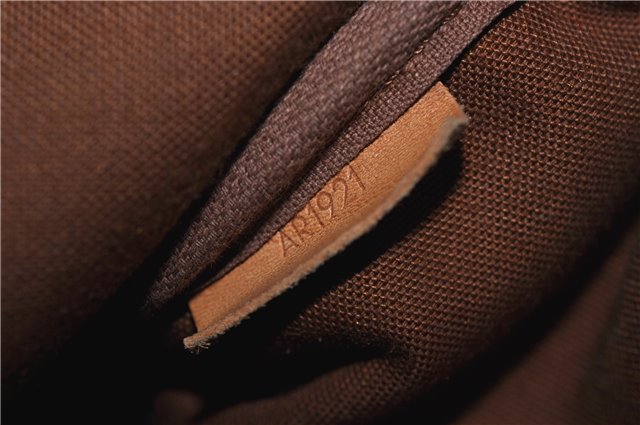 Auth LOUIS VUITTON Monogram Saumur 35 Shoulder Cross Body Bag M42254 LV 7468C