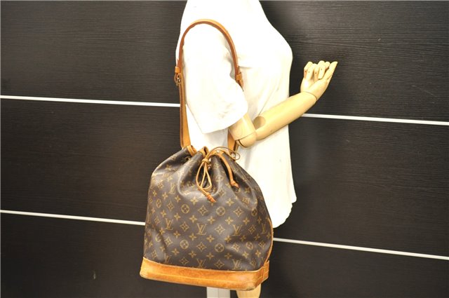 Authentic Louis Vuitton Monogram Noe Shoulder Bag M42224 LV 7477D