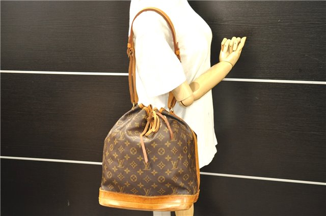Authentic Louis Vuitton Monogram Noe Shoulder Bag M42224 LV 7478D