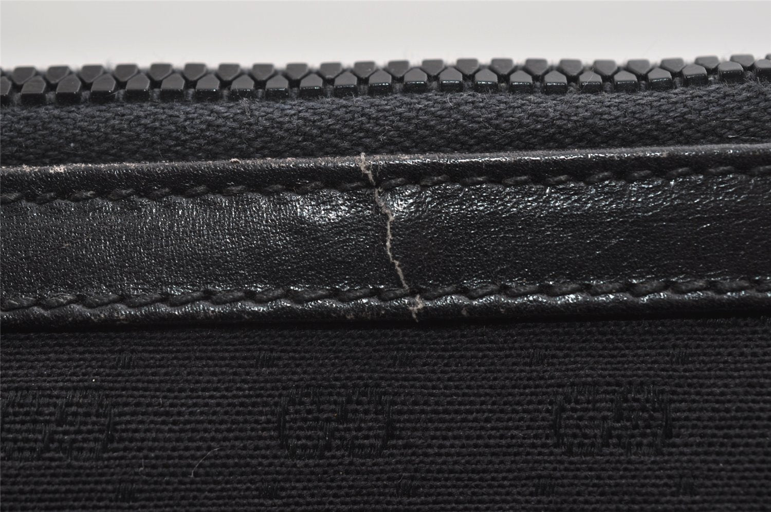 Authentic GUCCI Micro GG Canvas Leather Clutch Hand Bag Purse Black 7505I