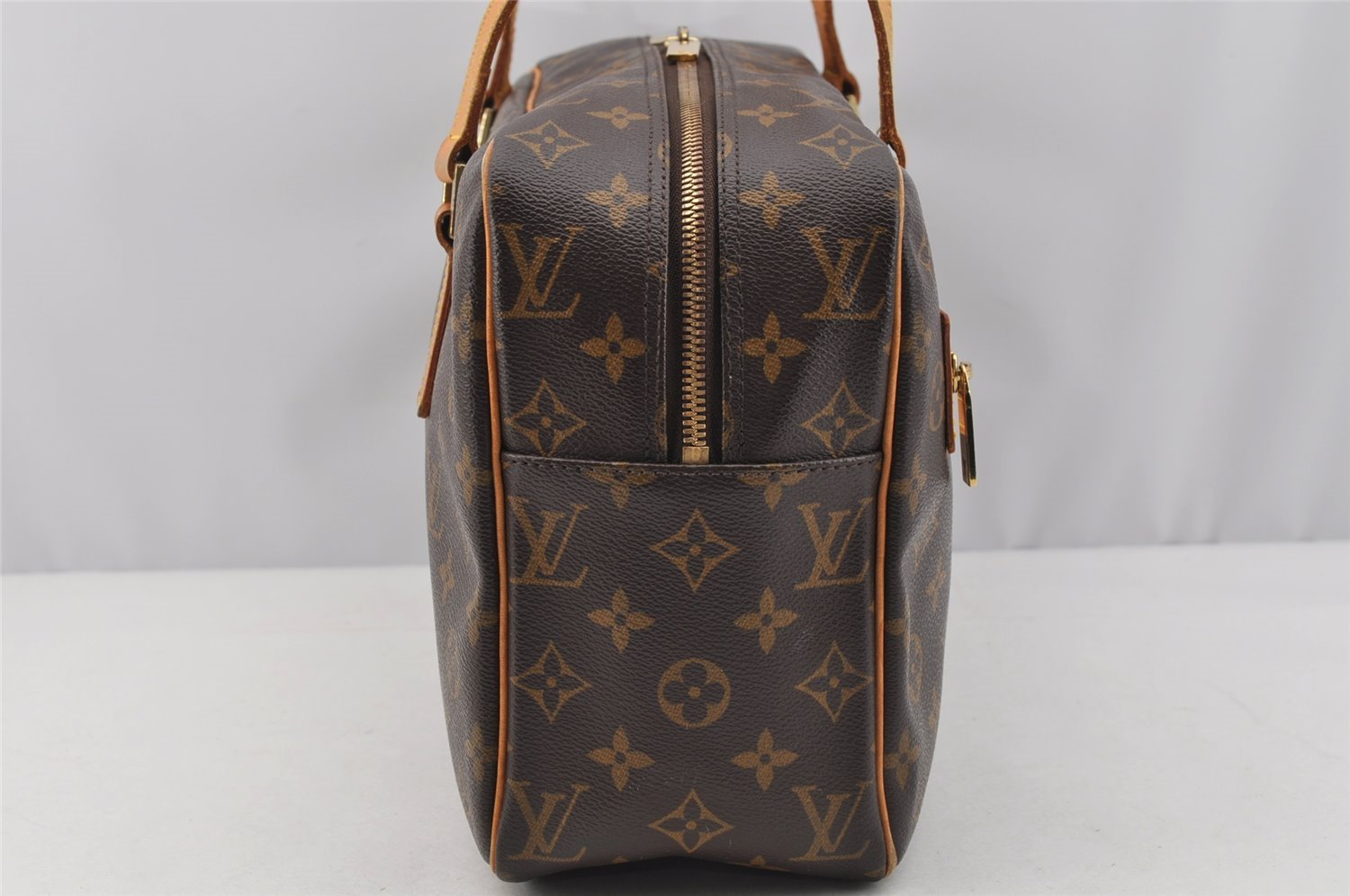 Authentic Louis Vuitton Monogram Cite GM Shoulder Bag M51181 LV 7507I