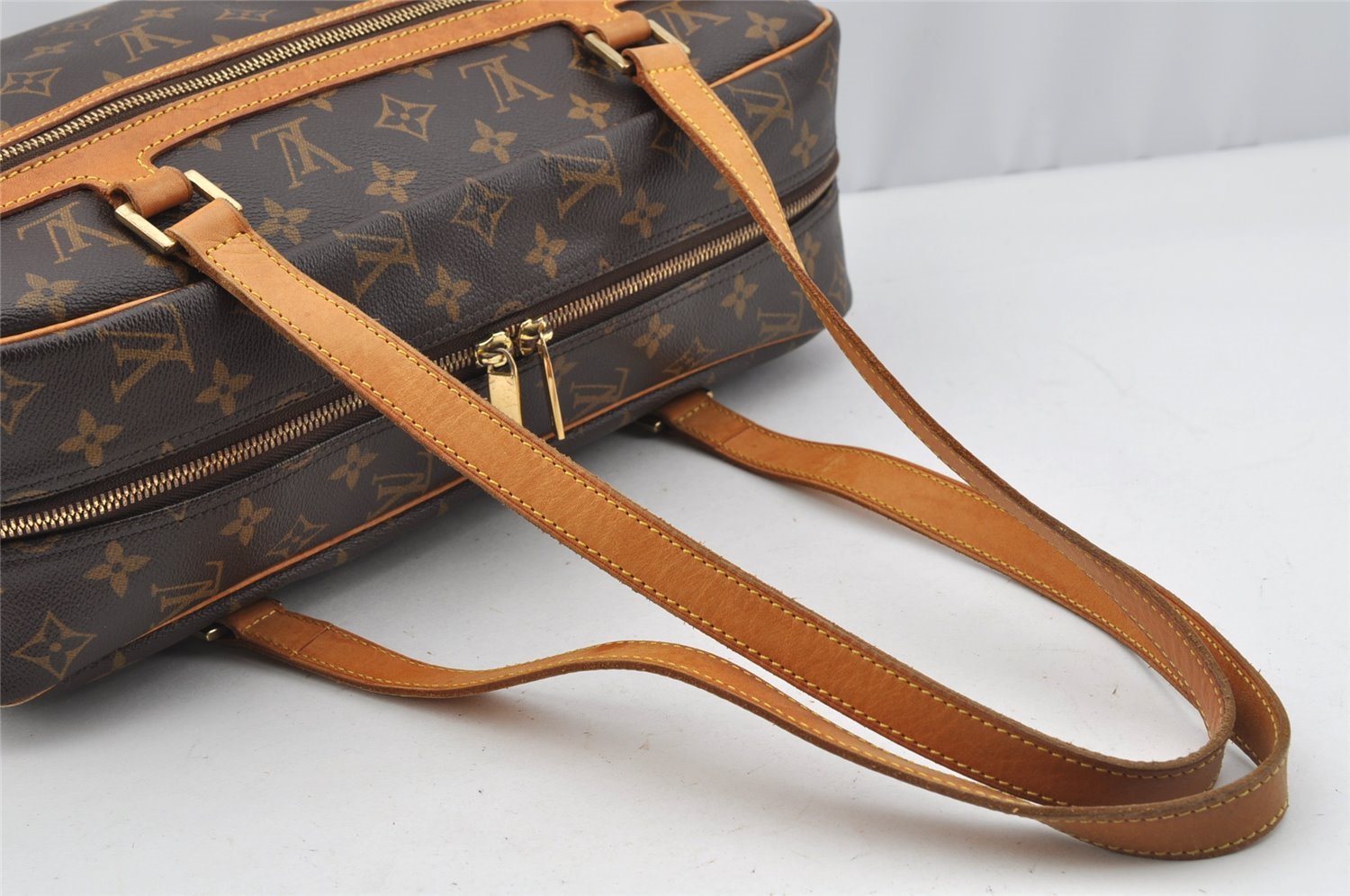 Authentic Louis Vuitton Monogram Cite GM Shoulder Bag M51181 LV 7507I