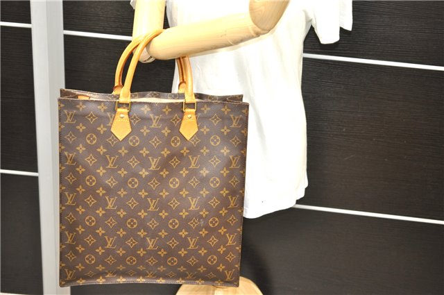 Authentic LOUIS VUITTON Monogram Sac Plat Hand Bag M51140 LV 7516C